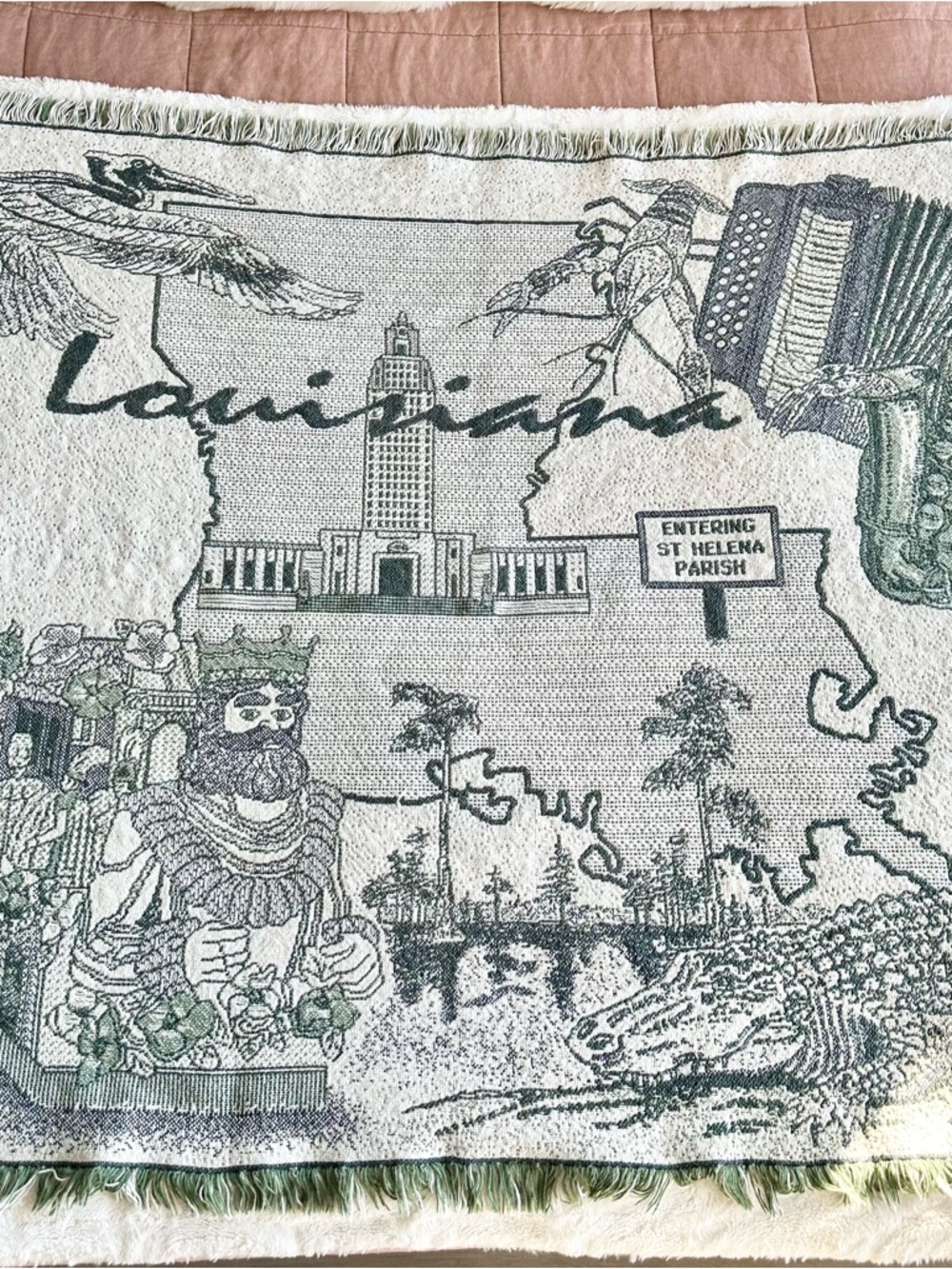 Louisiana State Tapestry Blanket 43x64” Green Fringe New Orleans Pelican Jazz